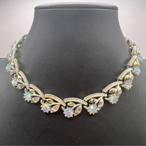 Vintage Blue Aurora Borealis Collar Necklace Choker Silver Tone Floral Setting
